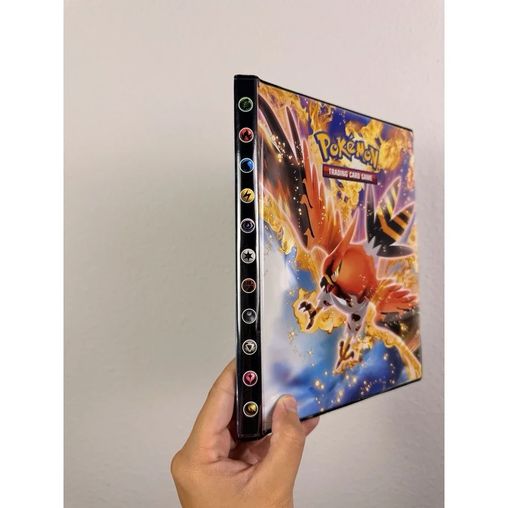 Pokemon XY Card 4-Pocket Binder Talonflame and Galvantula 2014